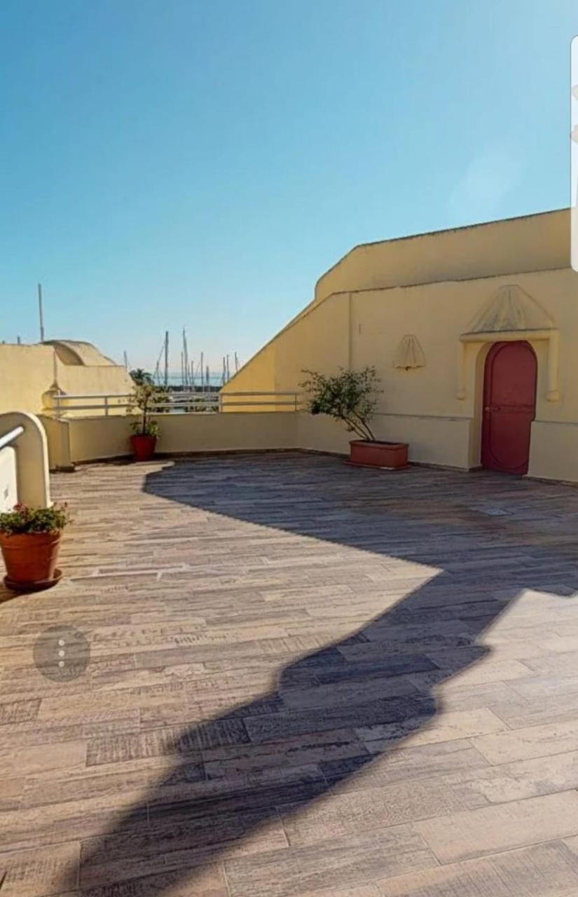 贝纳尔马德纳Del Parque Flats - Puerto Marina公寓 外观 照片